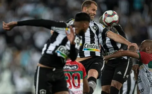 Botafogo em campo. (Foto Jorge Rodrigues/AGIF)