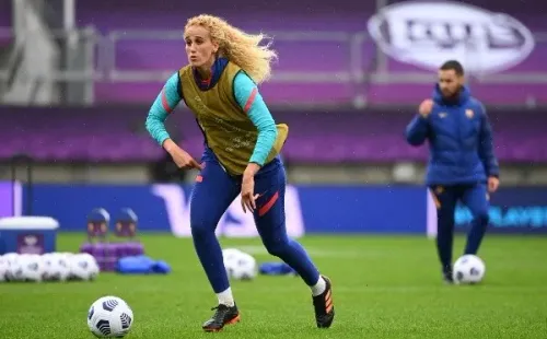 Kheira Hamraoui jogadora precisou receber pontos nas pernas e nas mãos | Crédito: Getty Images