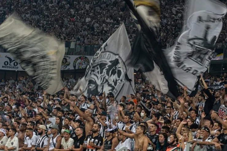 Alessandra Torres/AGIF / Torcida do Atlético Mineiro lotando o Mineirão.