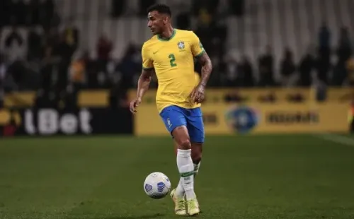 Foto: Ettore Chiereguini/AGIF - Danilo deu preferência ao Santos no retorno ao Brasil