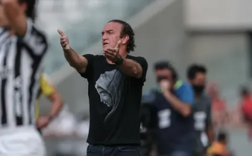 Cuca admite dificuldade para segurar a ansiedade