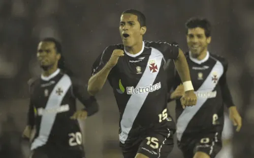 Romulo foi vendido para o Spartak Moscou depois de grandes temporadas no Vasco (Foto: JUAN MABROMATA/Getty Images)