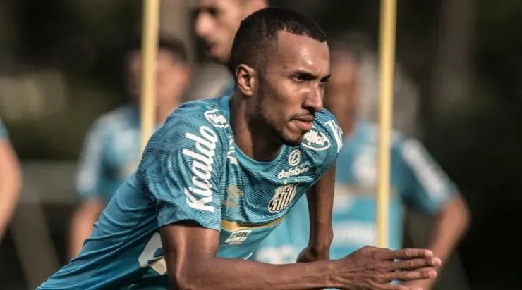 Recuperado de lesão, Lucas Braga deve substituir Marinho contra o Corinthians. Foto:Ivan Storti/ Santos FC