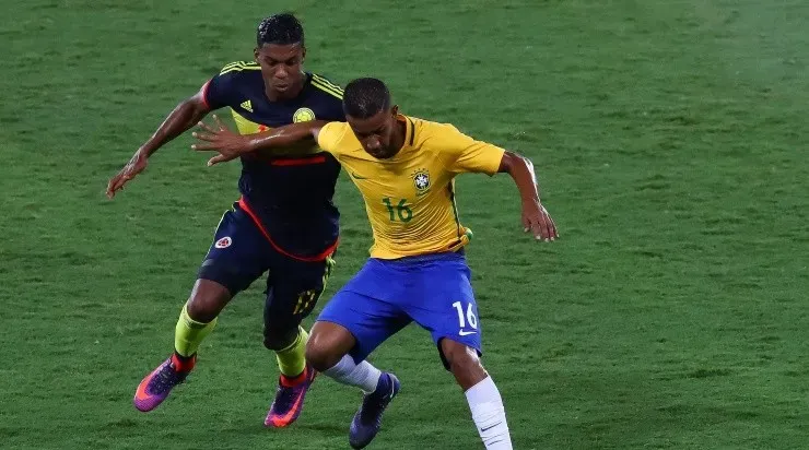 Jorge divide espaço com Berrío, ex-Flamengo (Foto: Getty Images)