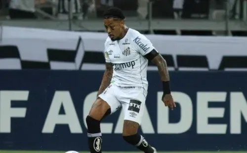 MG - Belo Horizonte - 13/10/2021 - BRASILEIRO A 2021 - ATLETICO-MG X SANTOS - Marinho jogador do Santos durante partida contra o Atletico-MG no estadio Mineirao pelo campeonato Brasileiro A 2021. Foto: Fernando Moreno/AGIF