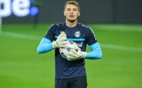 Gabriel Chapecó vive a expecativa de jogar em sua cidade Natal e fala das expectativas para Grêmio x Chapecoens (Foto: Pedro H. Tesch/AGIF)