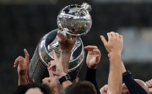 Quatro jogadores brasileiros conquistaram a Libertadores três vezes, recorde do torneio (Foto: Getty Images)