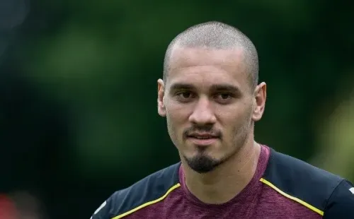 Foto:Marcello Zambrana/AGIF – Zagueiro de 33 anos está livre desde que deixou o mundo árabe, em junho