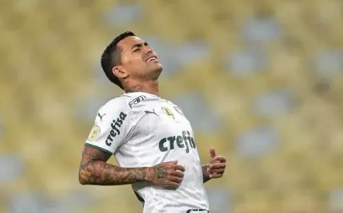 RJ - Rio de Janeiro - 14/11/2021 - BRASILEIRO A 2021, FLUMINENSE X PALMEIRAS - Dudu jogador do Palmeiras lamenta chance perdida durante partida contra o Fluminense no estadio Maracana pelo campeonato Brasileiro A 2021. Foto: Thiago Ribeiro/AGIF