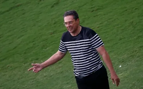 Foto: Bruna Prado/Getty Images/ Vanderlei Luxemburgo está na história do Santos como treinador.