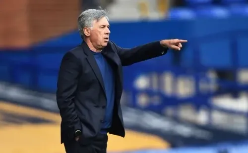 Técnico Carlo Ancelotti defendeu o trabalho do compatriota Roberto Mancini (Foto: Getty Images)