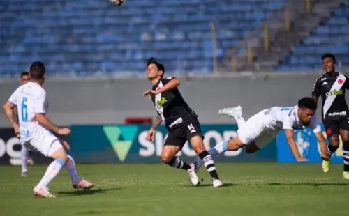 Foto: (Marcos Zanutto/AGIF) - O Vasco terminou a Série B na 10º colocação com 49 pontos, 15 pontos atrás da zona de acesso para o Campeonato Brasileiro