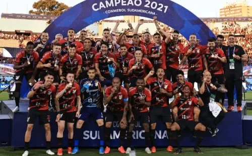 Foto: Buda Mendes/Getty Images/ Atlhetico-PR campeão da Copa Sul-Americana.