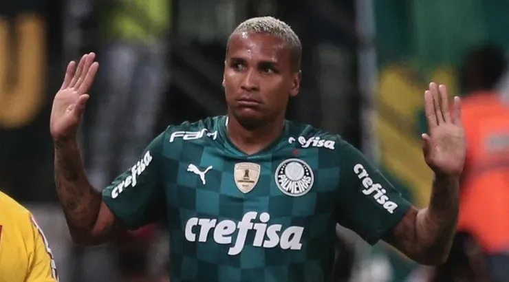 Foto: Ettore Chiereguini/AGIF - Deyverson não descartou jogar pelo Timão.