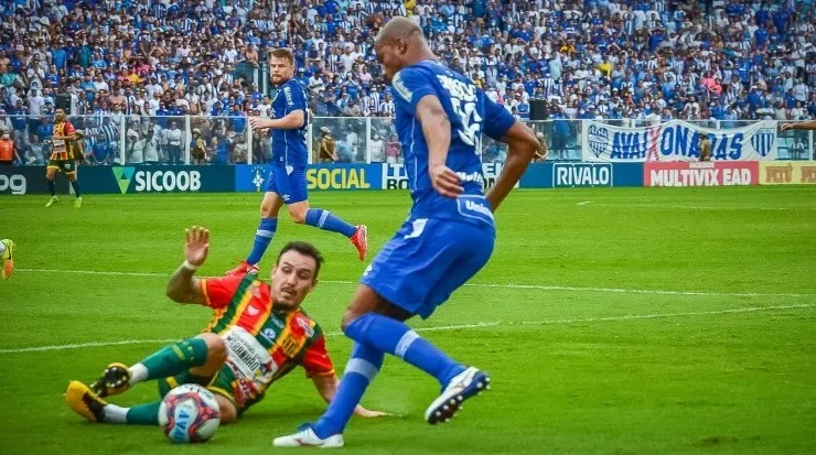 Foto: R.Pierre/AGIF - O colombiano foi destaque no Avaí, que estará na Série A em 2022