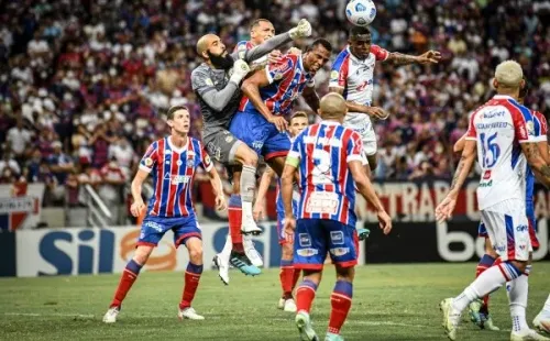 Foto: Kely Pereira/AGIF – Bahia foi derrotado por 2 a 1 pelo Fortaleza
