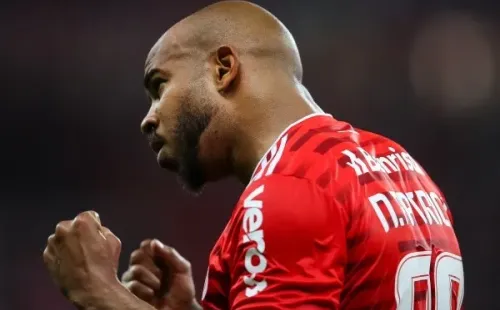 Pedro H. Tesch/AGIF/ Patrick comemorando gol no Internacional.