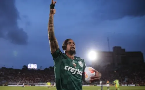 Foto: Ettore Chiereguini/AGIF | Felipe Melo não dispensou provocações aos jogadores do Flamengo