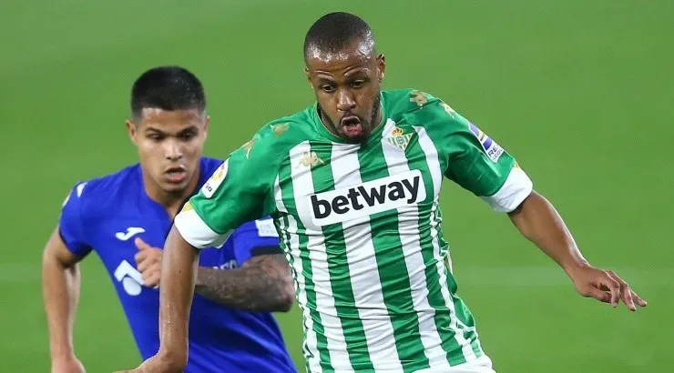 Foto:Fran Santiago/Getty Images – Sidnei estava na mira do Inter, mas Mattos conseguiu trazê-lo ao Cruzeiro