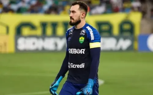 Walter deve renovar com o Cuiabá até 2023 (Foto: AssCom Dourado)