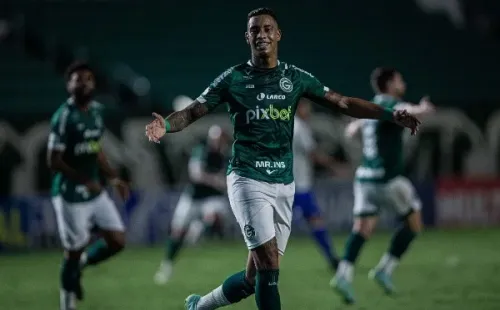 Foto: Heber Gomes/AGIF | Alef Manga marcou 10 gols na Série B pelo Goiás