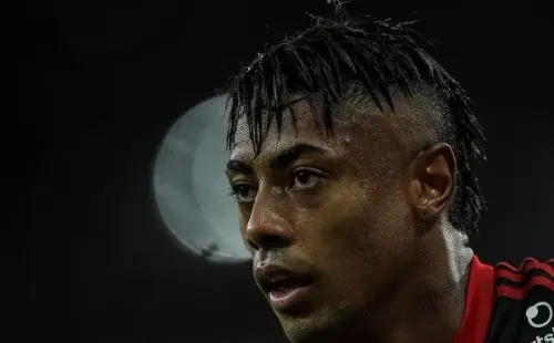 Foto:Thiago Ribeiro/AGIF – Bruno Henrique tem contrato com Flamengo até fim de 2023 e multa de 35 milhões de euros