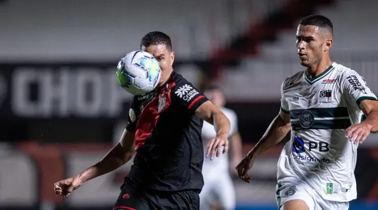 Foto: Heber Gomes/AGIF - Márcio Silva: na mira do exterior