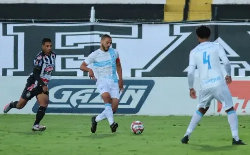 Foto: Joao Vitor Rezende Borba/AGIF – Marcondes em ação pelo Londrina