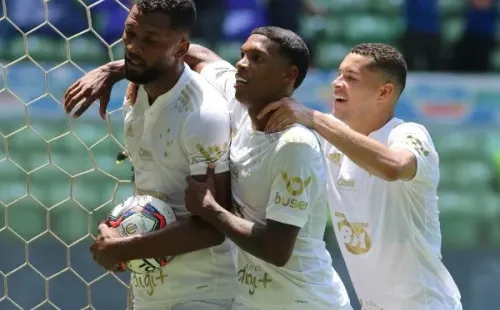 Foto: Fernando Moreno/AGIF – Thiago e Matheus Pereira têm propostas para sair do Cruzeiro