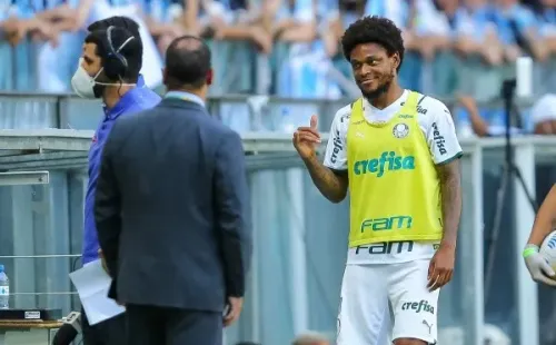 Foto:Pedro H. Tesch/AGIF | Luiz Adriano negocia a rescisão contratual com o Palmeiras