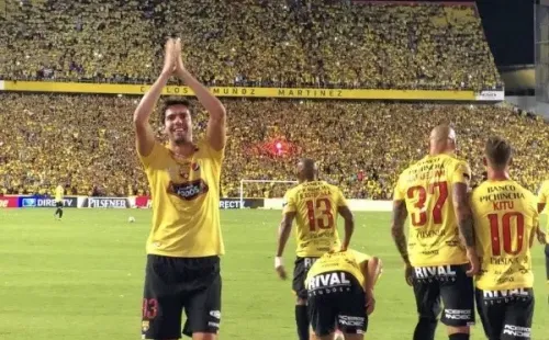 Foto: Twiiter Barcelona-EQU | Na ocasião Kaká fez dois gols pelo Barcelona-EQU na vitória por 6 x 2 sobre o Sport Boys-PER