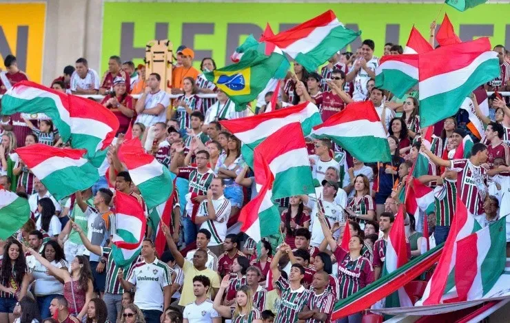 Buda Mendes/LatinContent via Getty Images - Torcida do Fluminense nas arquibancadas