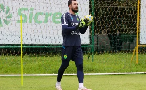 Walter também fica para 202 no Cuiabá (Foto: AssCom Dourado)