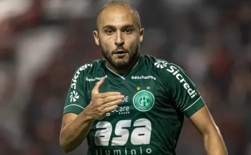 Foto: Celio Junior/AGIF – Régis em ação pelo Guarani