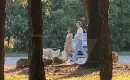 Foto: Reprodução/TMZ – Shawn Mendes e Camila Cabello são fotografados juntos em Miami