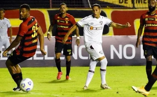 Mailson Santana / Fluminense FC – Gustavo Apis em sua passagem pelo Tricolor Carioca