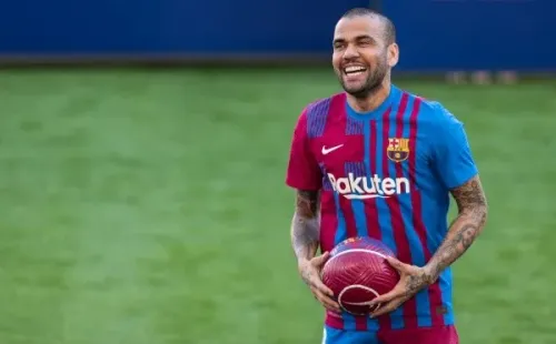 ((Photo by Marc Graupera Aloma / AFP7 Getty Images) Daniel Alves quebra mais um recorde com a camisa do Barcelona