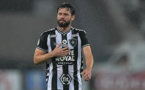 Foto:Thiago Ribeiro/AGIF | João Paulo relembra passagem no Botafogo