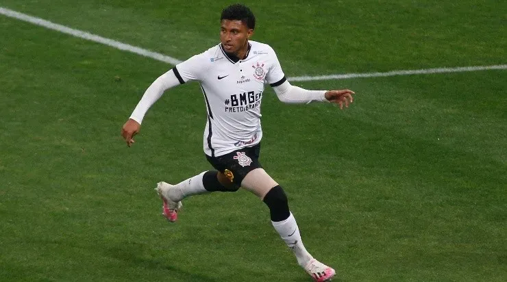 (Photo by Miguel Schincariol/Getty Images) - Éderson pertence ao Corinthians, mas atuou por empréstimo no Fortaleza em 2021.