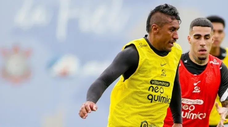 Foto: Rodrigo Coca/Agência Corinthians - Paulinho já deve iniciar entre os 11.