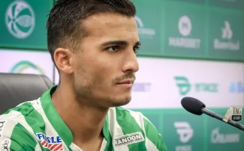 Fernando Alves/E.C Juventude/ Parede é o mais novo reforço apresentado no Juventude: 'Muita força de vontade e muito respeito ao clube'