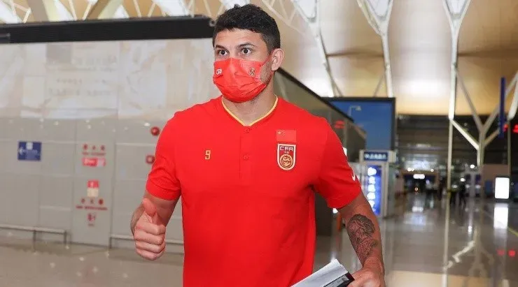 Elekeson ainda continua na mira do Botafogo. Foto:VCG/VCG via Getty Images