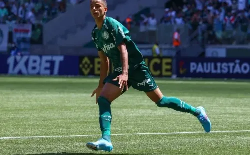 Foto: Marcello Zambrana/AGIF – Giovani só deixará o Palmeiras em caso de pagamento da multa