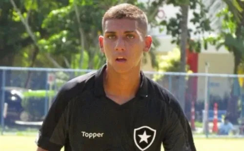 Foto: Divulgação Botafogo FR | Promessa do sub-20, Pedrinho pode parar no exterior