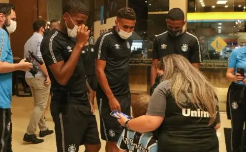 Fotos: Jéssica Maldonado / Grêmio FBPA – Elenco recepciona o sócio torcedor em Pelotas