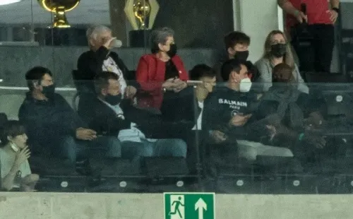 Foto:Robson Mafra/AGIF | Pablo e Vitor Bueno assistiram jogo do Athletico-PR