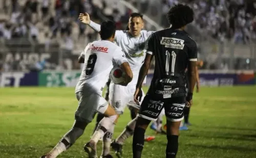 Foto: Rogério Capela/AGIF | Lucca marcou gol para a Ponte Preta no empate diante do Inter de Limeira