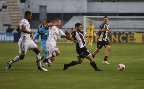 Rogério Capela/AGIF/ Ponte Preta em campo no empate com a Inter de Limeira.