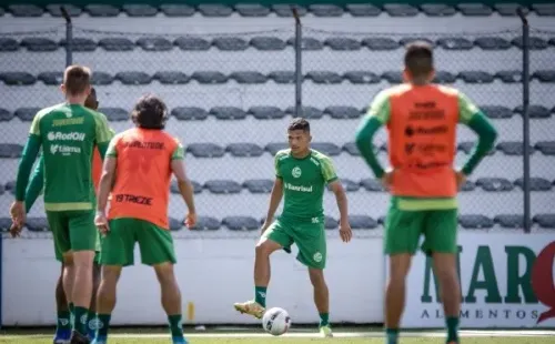 (Fernando Alves/ECJuventude) Gabriel Tota chega ao Juventude