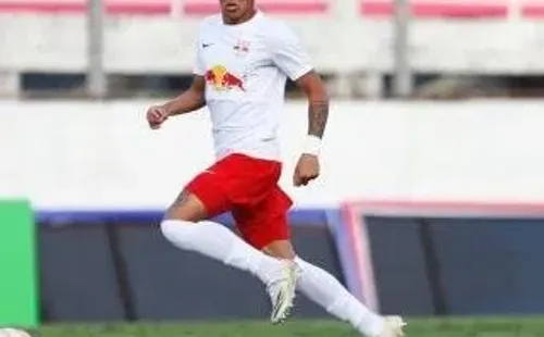 (Foto: Diuvlgação Red Bull Brasil) Ponte Preta anuncia novo reforço